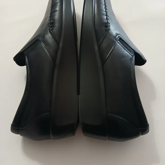 SAS Black Leather Comfort Loafers Women. - Picture 10 of 16